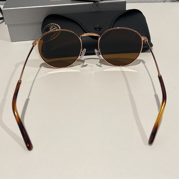 Brand new NEW ROUND Ray Bans - Picture 7 of 7